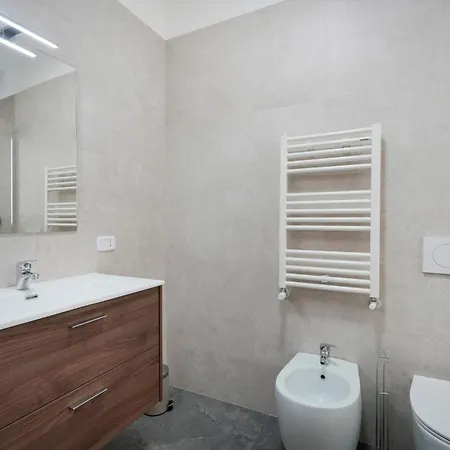 Silvia's With Parking - 400m From Sea Bari