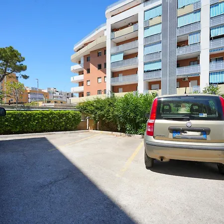 Silvia's With Parking - 400m From Sea *