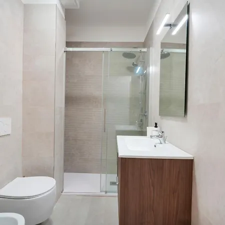 Silvia's With Parking - 400m From Sea Bari