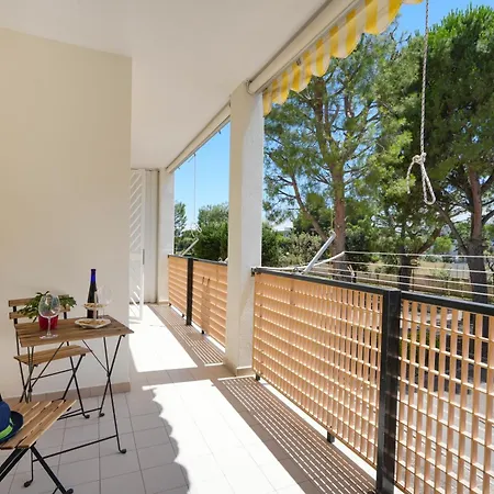 Silvia's With Parking - 400m From Sea *