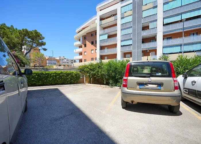 Guesthost - Silvia's With Parking - 400m From Sea *