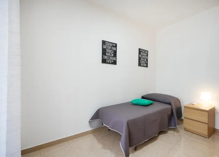 Guesthost - Silvia's With Parking - 400m From Sea Apartament *